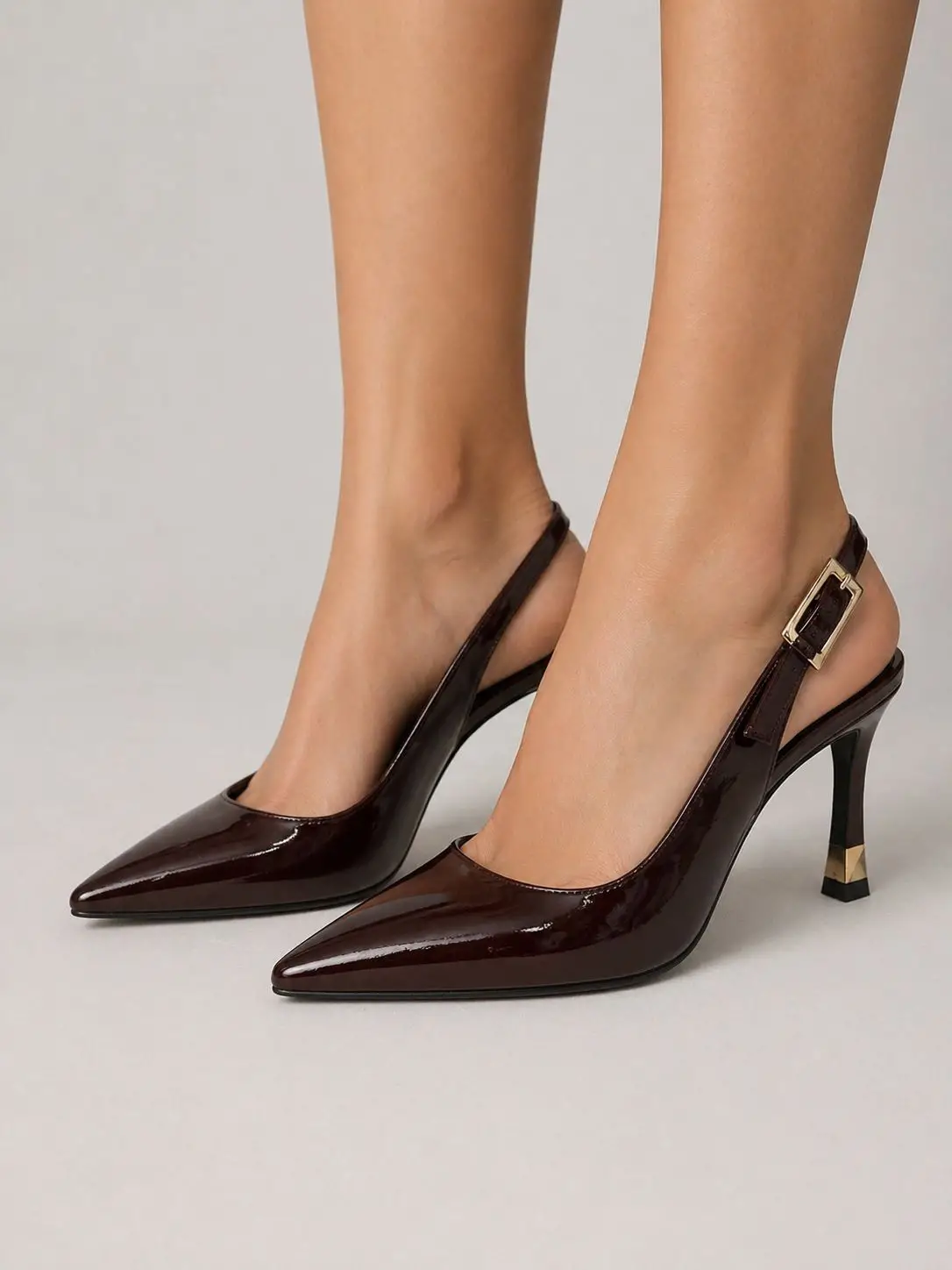 Kadın Bordo Rugan Slingback Topuklu Ayakkabı – İnce Topuk, Sivri Burun, Gold Tokalı